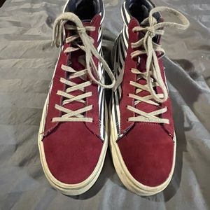 Converse 9 high tops